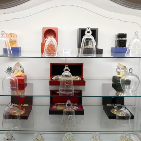 Barcelona Galeria Test Bells