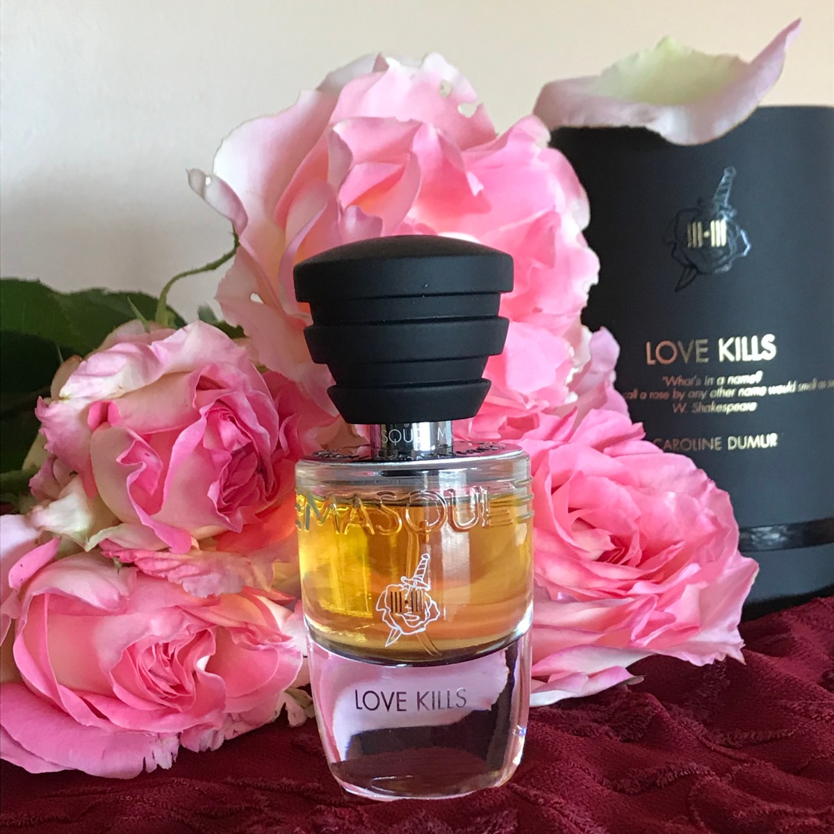 Masque Milano Love Kills