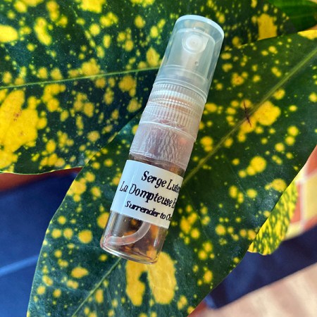 Serge Lutens La Dompteuse Encagee