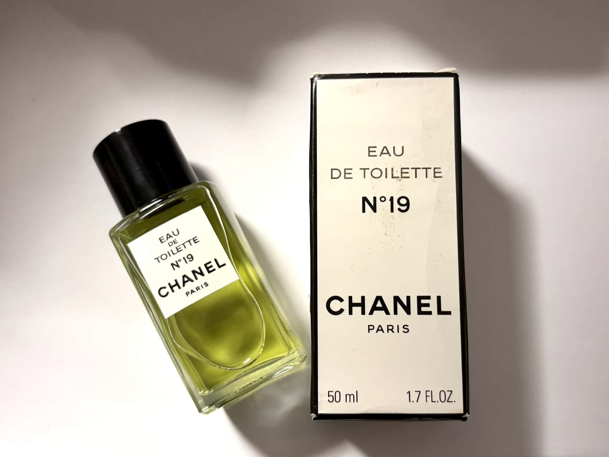 CHANEL No 19 EdT vintage CHANEL No 19 EdT vintage